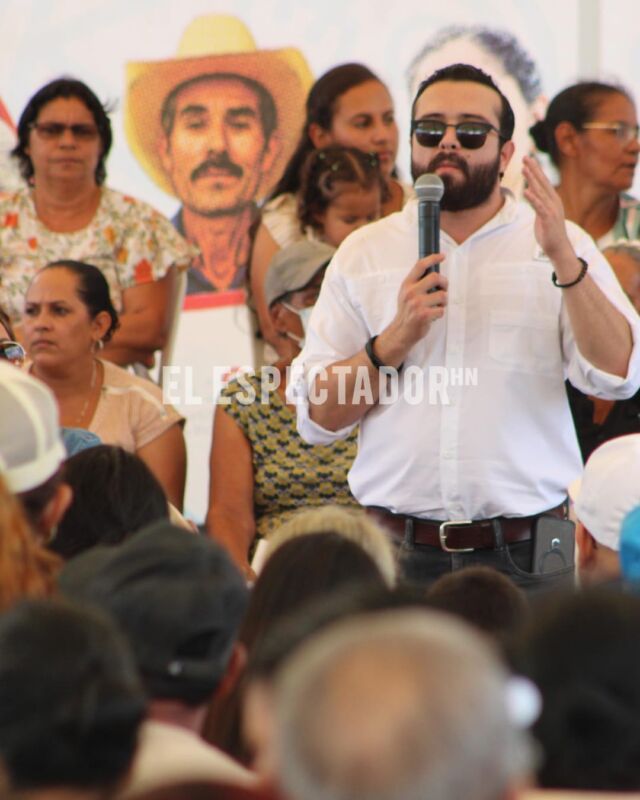 Instituto de la Propiedad entrega títulos a más de mil familias en Orica, Francisco Morazán