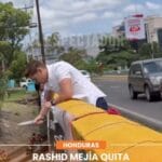 Rashid Mejía quita pancarta contra pastores que realizarán la caminata el sábado 16 de agosto