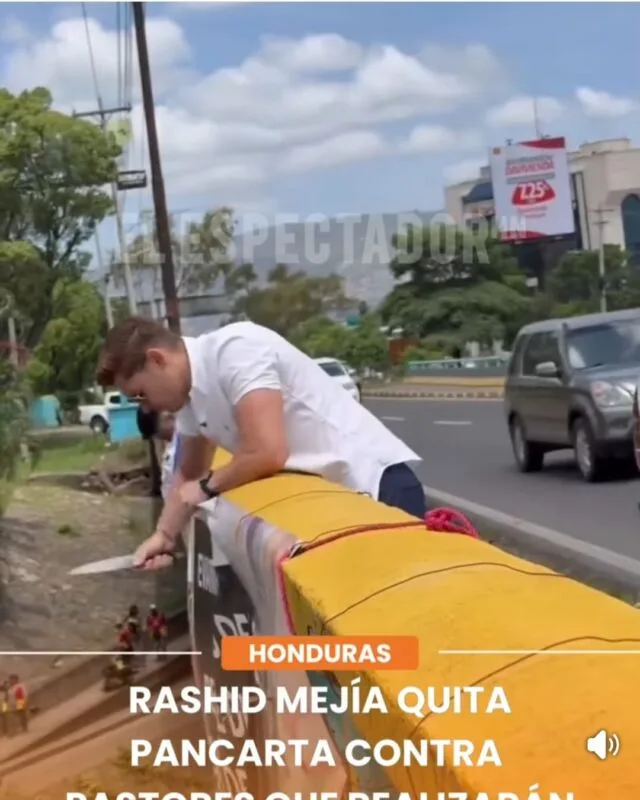Rashid Mejía quita pancarta contra pastores que realizarán la caminata el sábado 16 de agosto