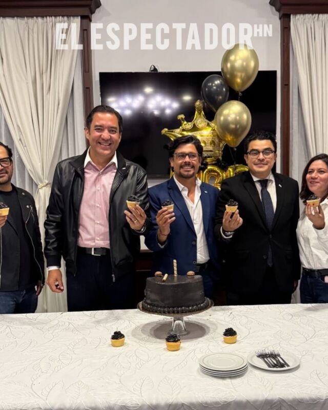 Gerardo Torres y funcionarios del gobierno celebran sus cumpleaños en agosto y lo comparten en redes sociales