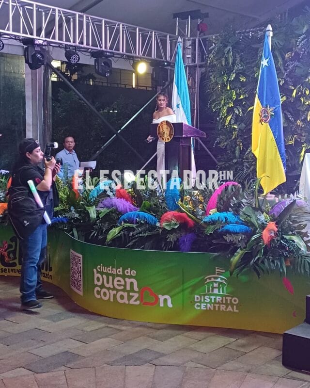 Espinoza Paz y los Kumbia Kings encenderán el carnaval de San Miguel Arcángel 2025