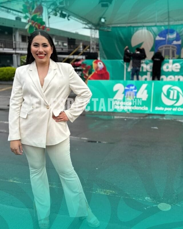 Presentadoras y periodistas hondureñas deslumbran con elegancia en el 204 Aniversario de Independencia