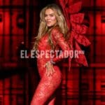 Karol G deslumbra en el Victoria’s Secret Fashion Show 2025 y se consolida como el “ángel latino” de la noche