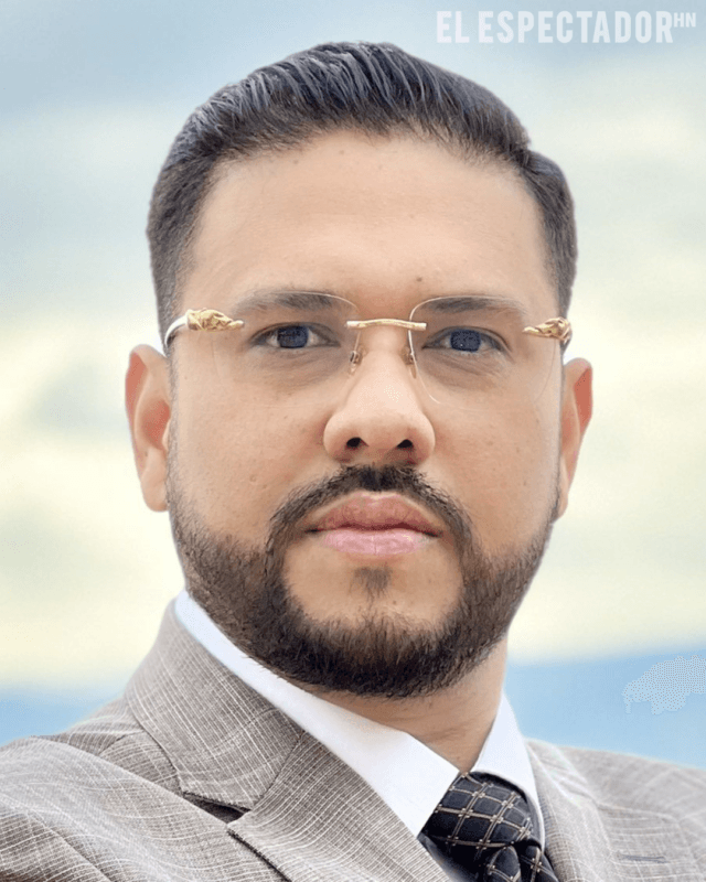 Mayra - 2025-12-12T165330 Mayra - 2025-12-12T165330