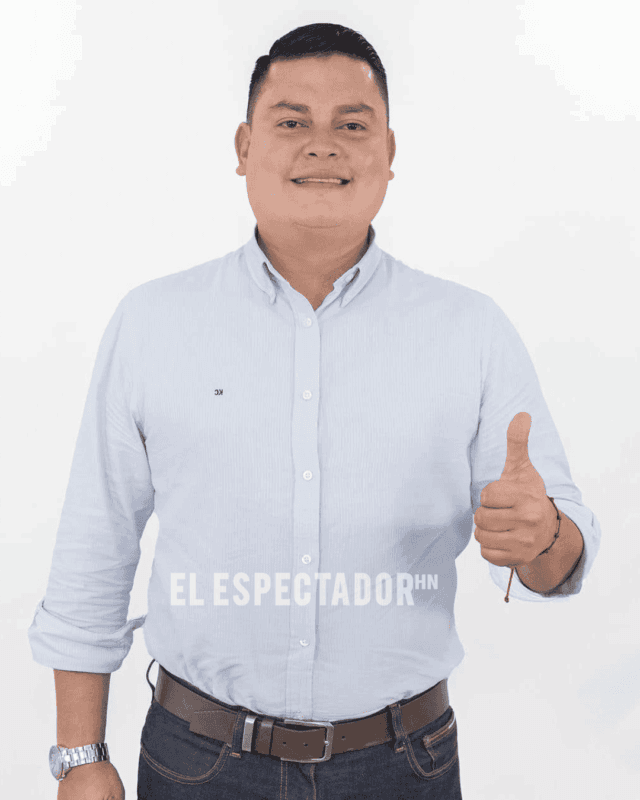 Arnold Burgos llama a la calma a los hondureños durante el escrutinio especial