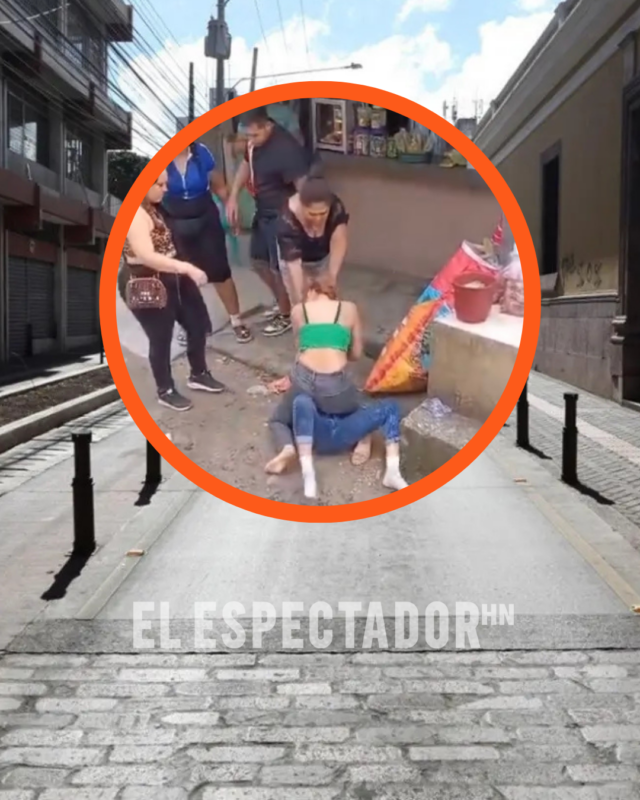 ¡Por amor a un hombre! Dos mujeres se pelean en plena vía pública
