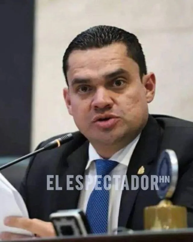 Tomás Zambrano insiste en respetar siempre la Constitución hondureña vigente.