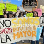 Enfrentamientos entre estudiantes y policía generan caos en los alrededores del Congreso Nacional