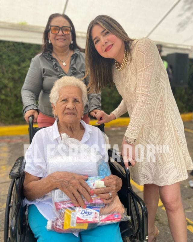 AMDC beneficia a 150 adultos mayores con jornada integral en la capital